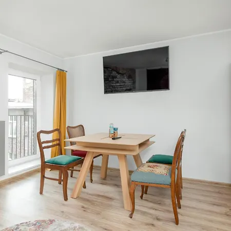 Nowoczesne I Stylowe Apartamenty W Centrum Bytomia Blisko Rynku By Noclegi Renters Exterior photo