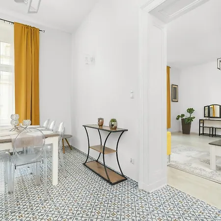 Nowoczesne I Stylowe Apartamenty W Centrum Bytomia Blisko Rynku By Noclegi Renters Exterior photo