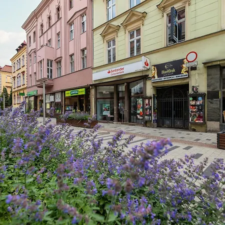 Nowoczesne I Stylowe Apartamenty W Centrum Bytomia Blisko Rynku By Noclegi Renters Exterior photo
